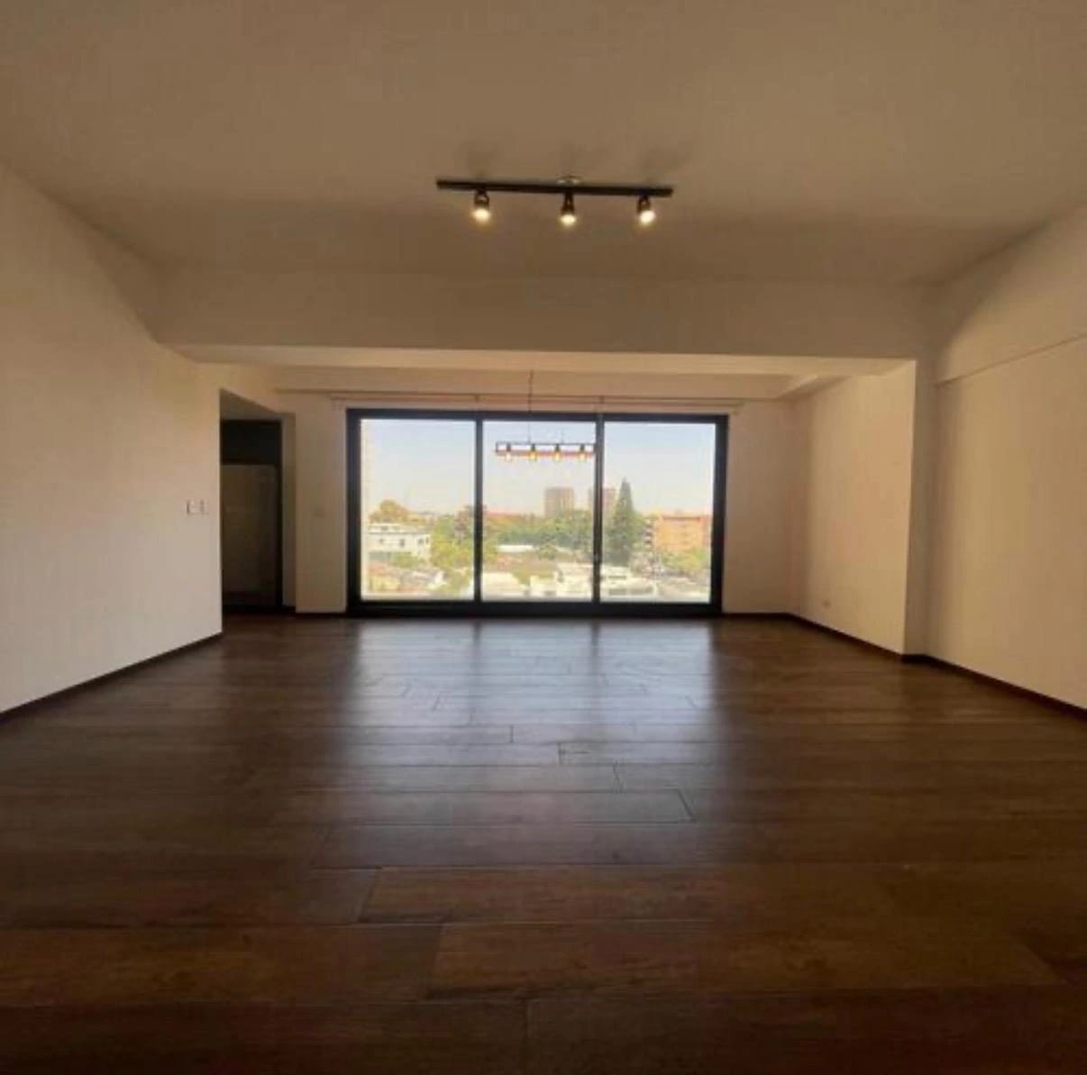 Apartamento en Venta en zona 10 — Apartamento en Venta en Zona 10, Guatemala, Ciudad — foto 3 de 15