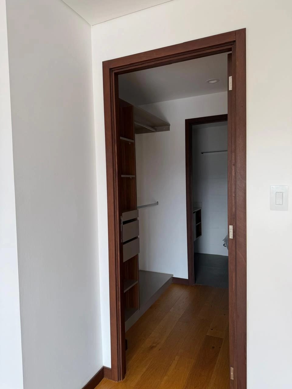 Apartamento en Renta en Reserva 5 Avenida — Apartamento en Alquiler en Zona 14, Guatemala, Ciudad — foto 7 de 11