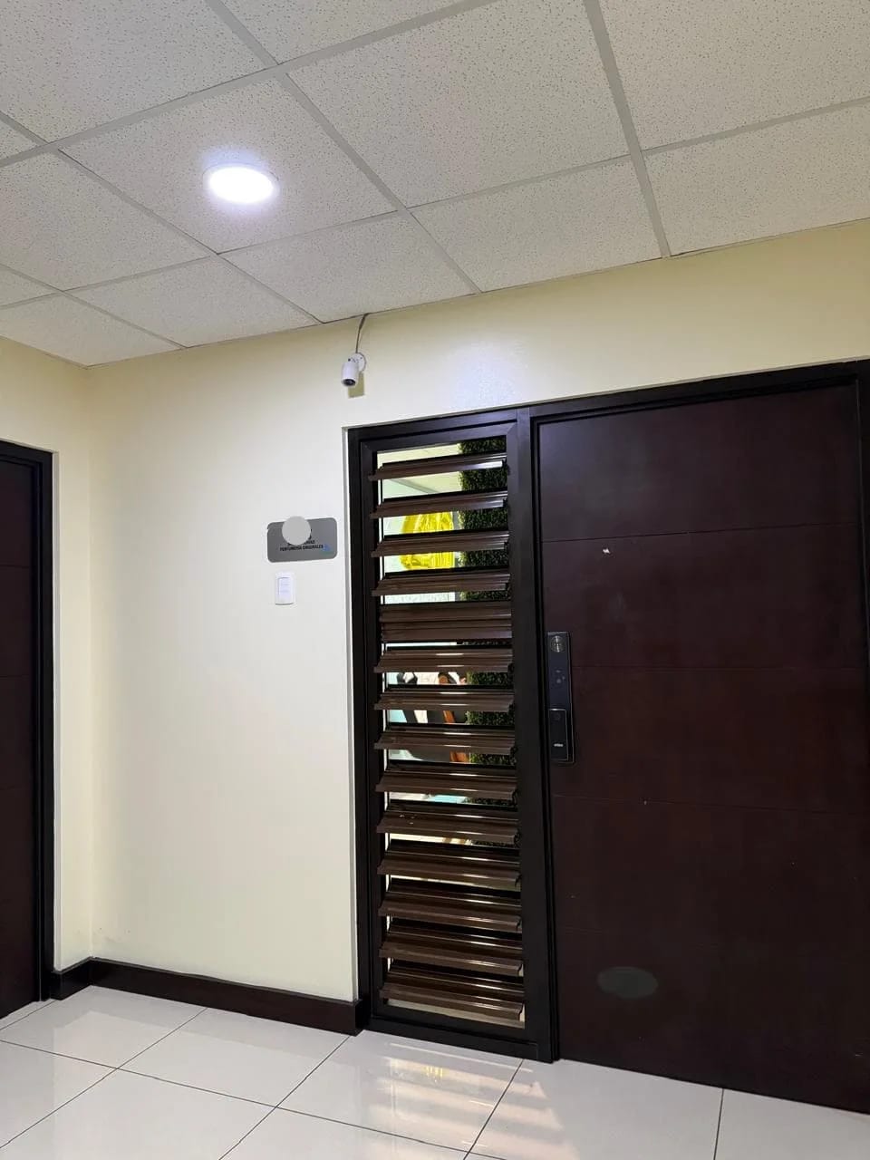 Oficina en Venta en eidficio Crece- El naranjo — Oficina en Venta en Crece, Zona 4 Mixco, Guatemala, Ciudad — foto 2 de 10