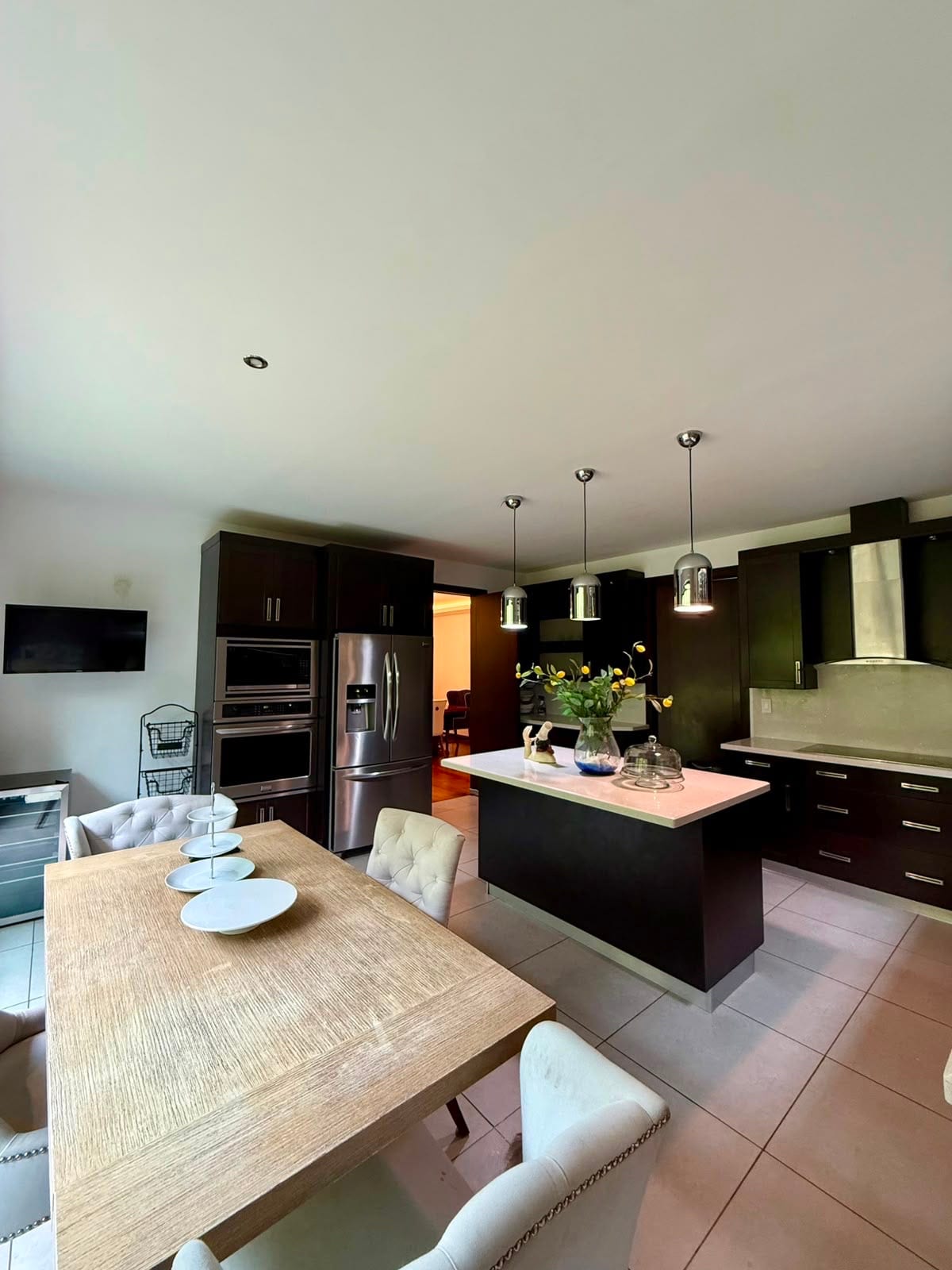 Casa en venta | 5 hab | jardín | 6 parqueos | Residencias Concepcion — Casa en Venta en Pradera Concepción, Carretera a El Salvador, Guatemala, Ciudad — foto 7 de 17