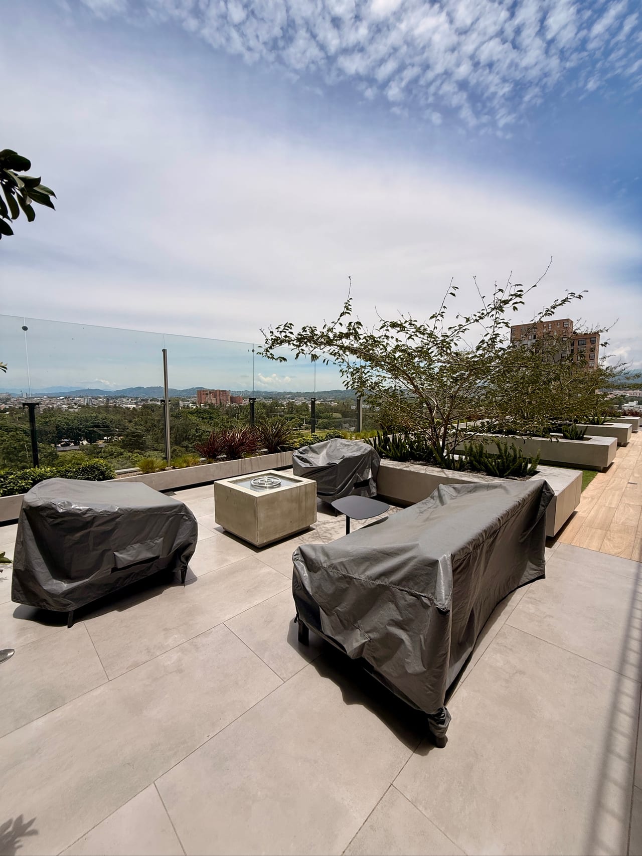 Apartamento 3 hab | Estudio | 3 baños | 3 parqueos | Meraki 10 — Apartamento en Venta en Meraki Z10, Zona 10, Guatemala, Ciudad — foto 13 de 17