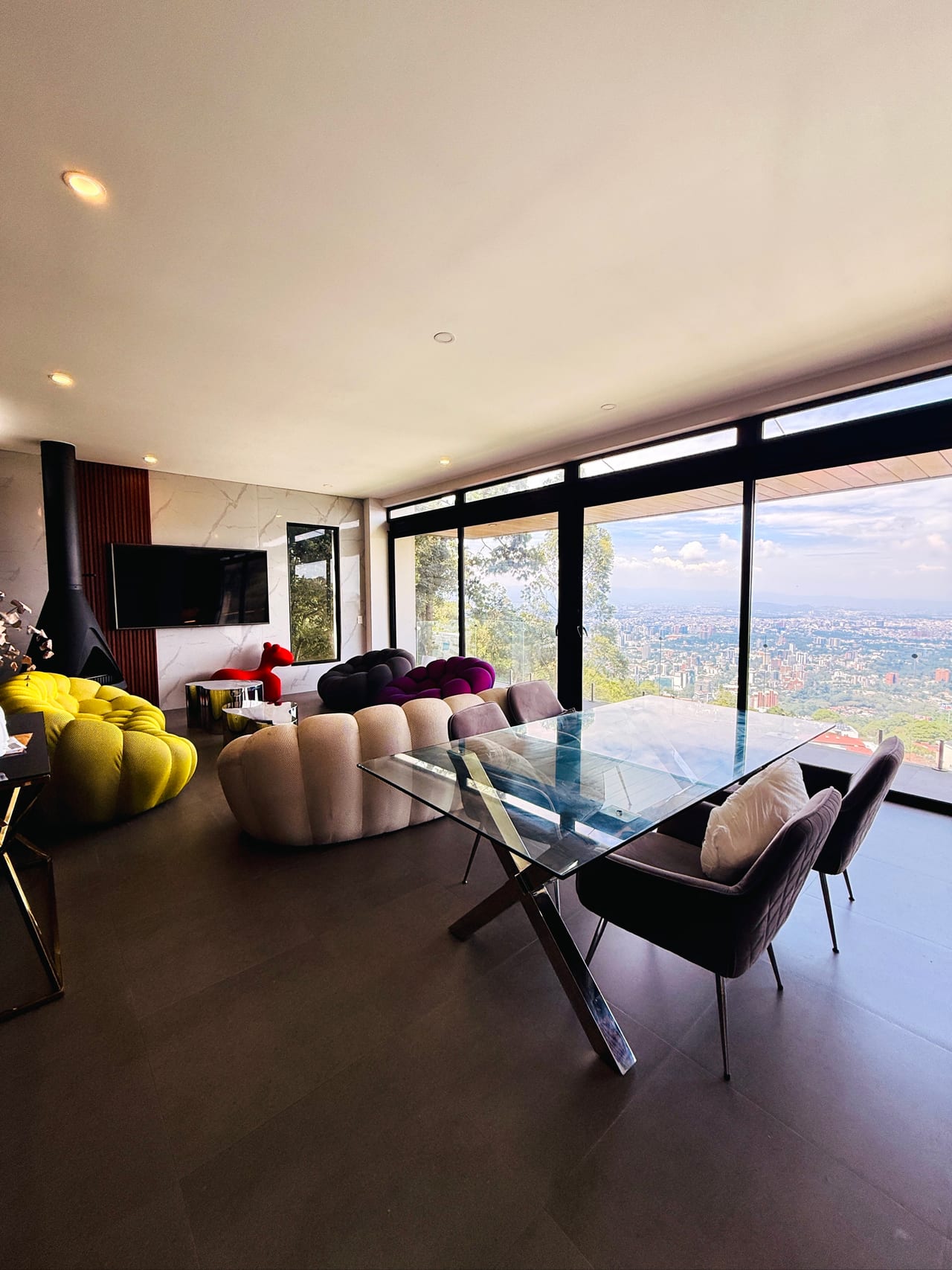 Casa en venta | 3 habitaciones | lindas vistas | Jardín — Casa en Venta en Carretera a El Salvador, Guatemala, Ciudad — foto 1 de 10