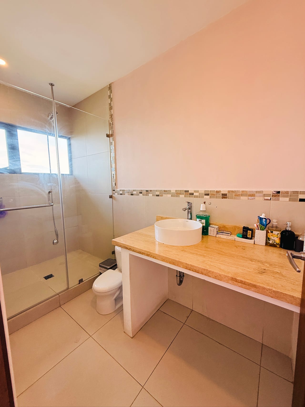 Casa en venta | 3 habitaciones | lindas vistas | Jardín — Casa en Venta en Carretera a El Salvador, Guatemala, Ciudad — foto 6 de 10