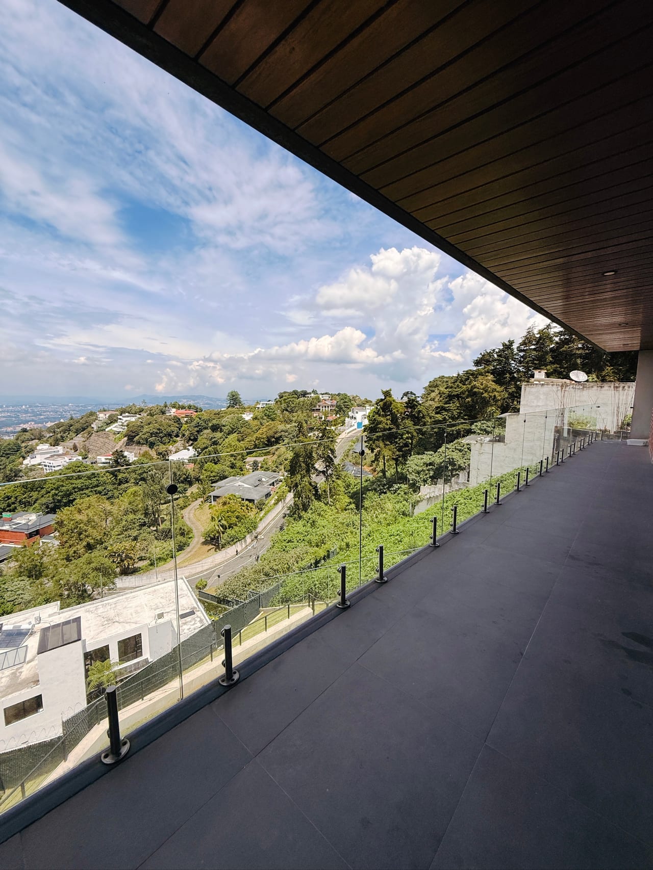 Casa en venta | 3 habitaciones | lindas vistas | Jardín — Casa en Venta en Carretera a El Salvador, Guatemala, Ciudad — foto 8 de 10