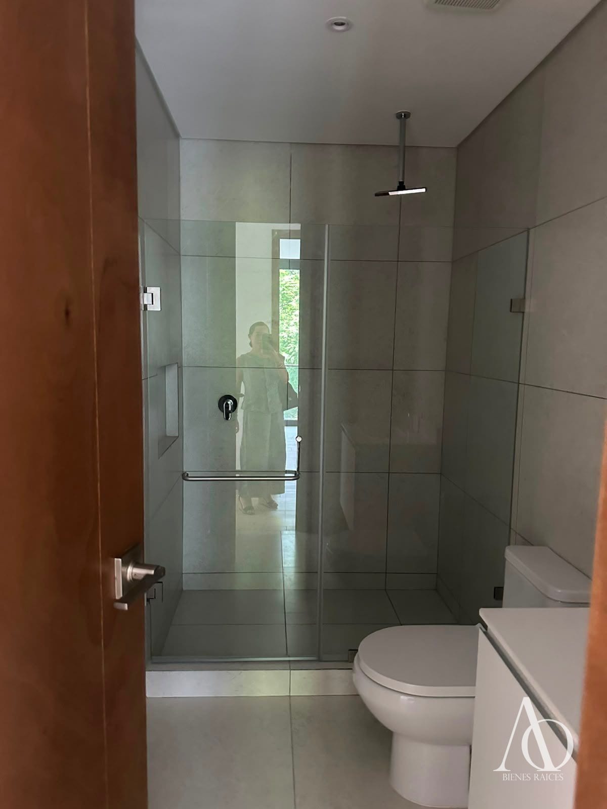 Apartamento en Alquiler Edificio Ferré Diez, zona 10 N4 / EN DIRECTO — Apartamento en Alquiler en Ferré Diez, Zona 10, Guatemala, Ciudad — foto 6 de 14