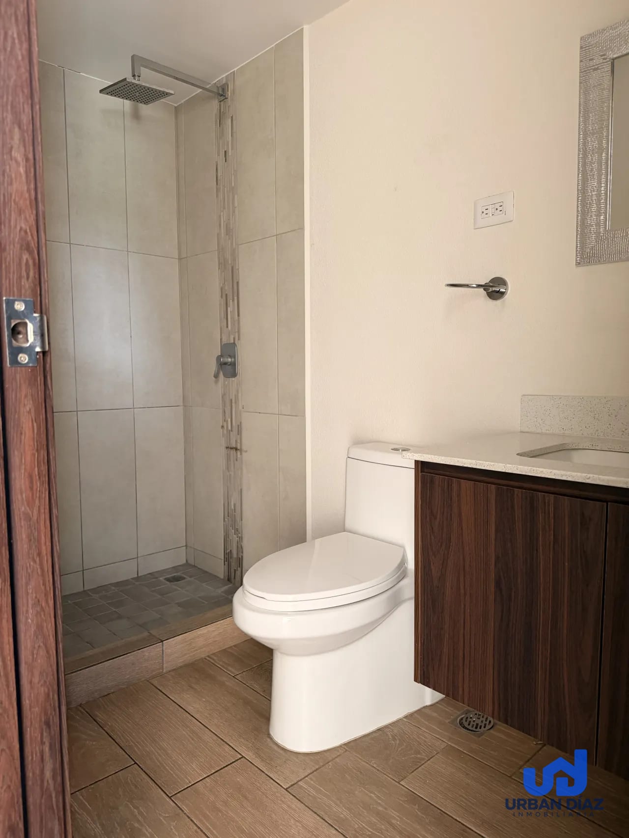 Apartamento en San Isidro 20/21, Zona 16 — Apartamento en Alquiler en San Isidro 20/21, Zona 16, Guatemala, Ciudad — foto 4 de 9
