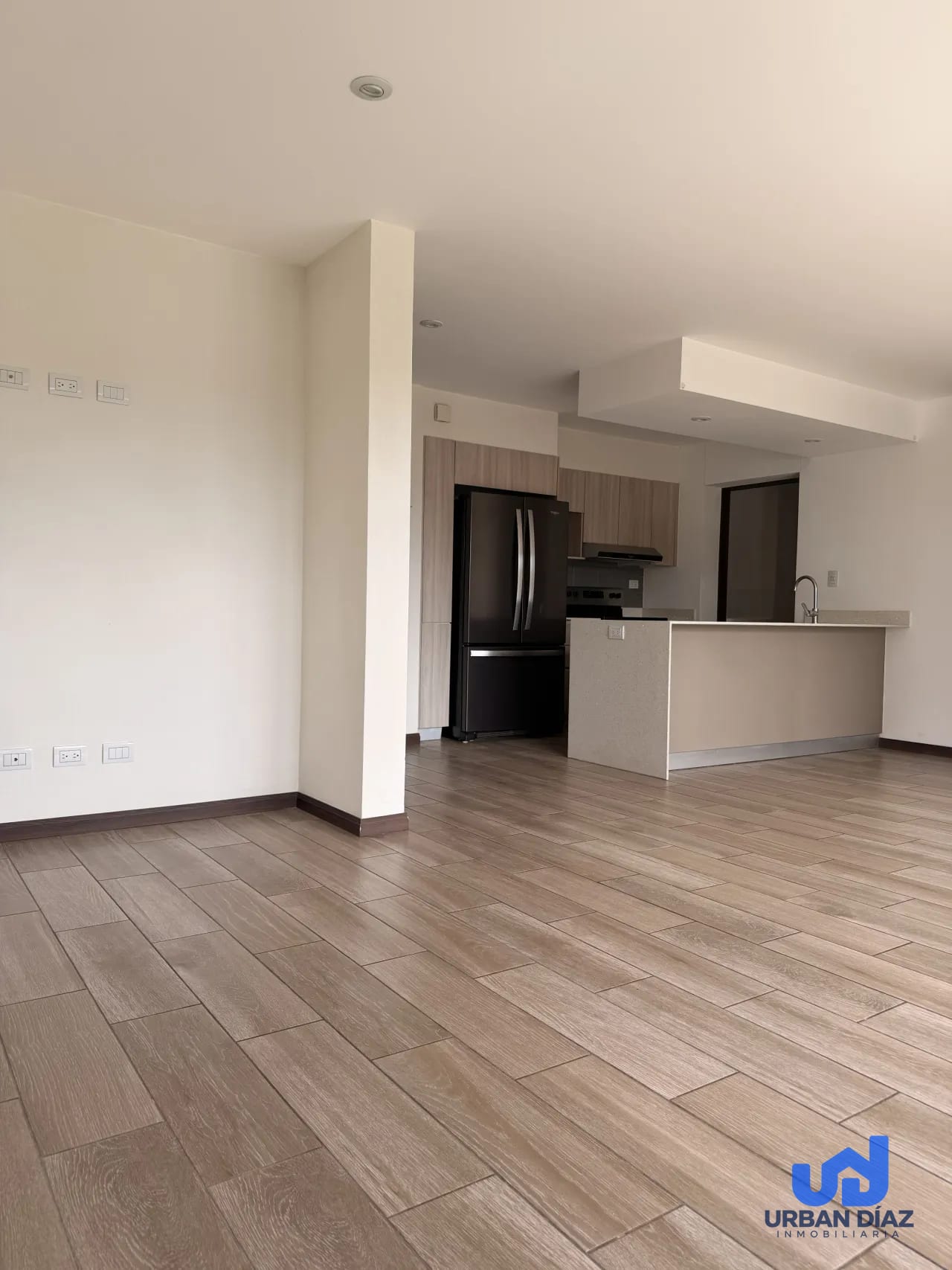 Apartamento en San Isidro 20/21, Zona 16 — Apartamento en Alquiler en San Isidro 20/21, Zona 16, Guatemala, Ciudad — foto 1 de 17