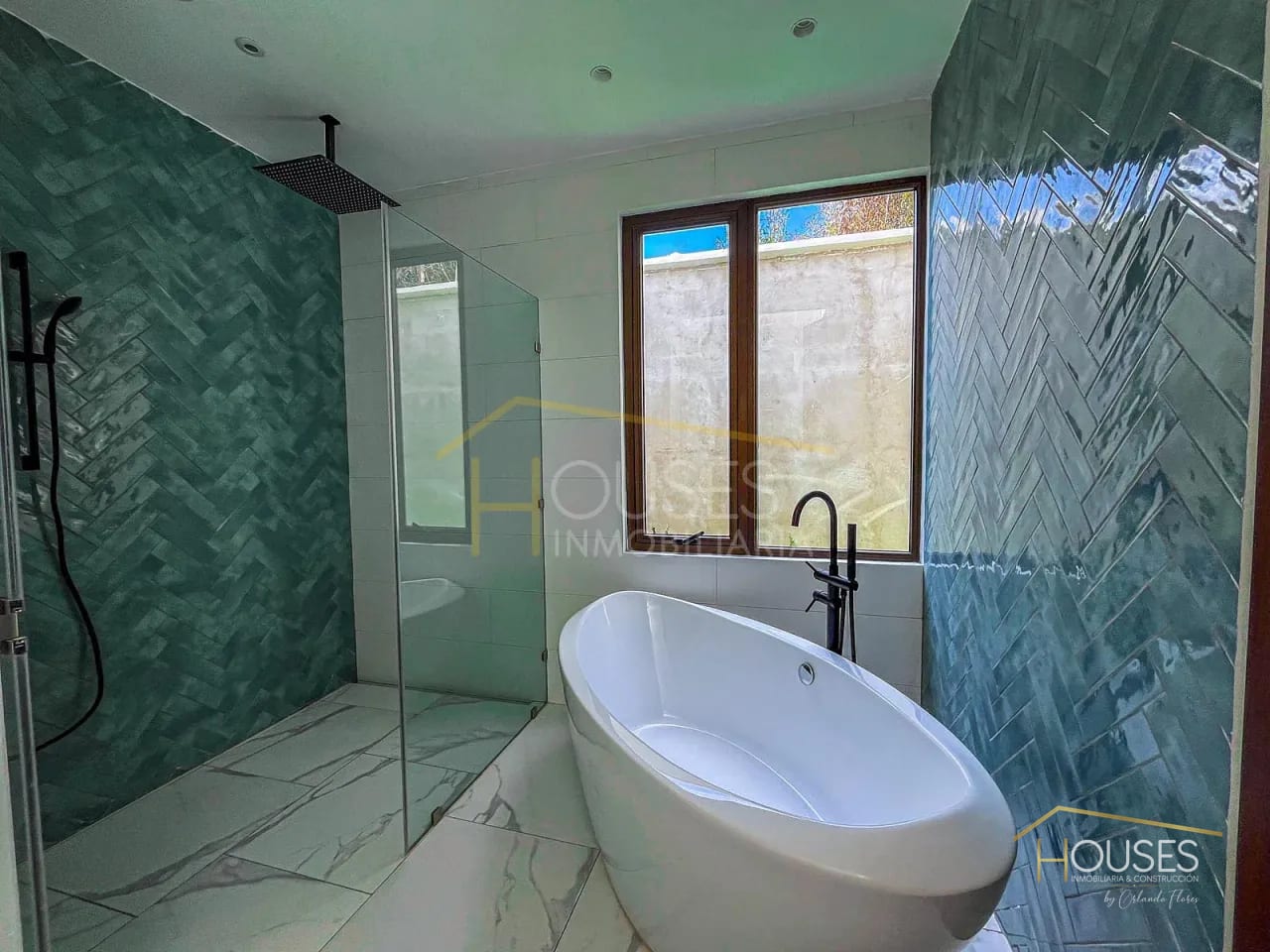 Vendo Casa en Condado del Obispo, Antigua Guatemala — Casa en Venta en Antigua, Sacatepéquez — foto 9 de 14