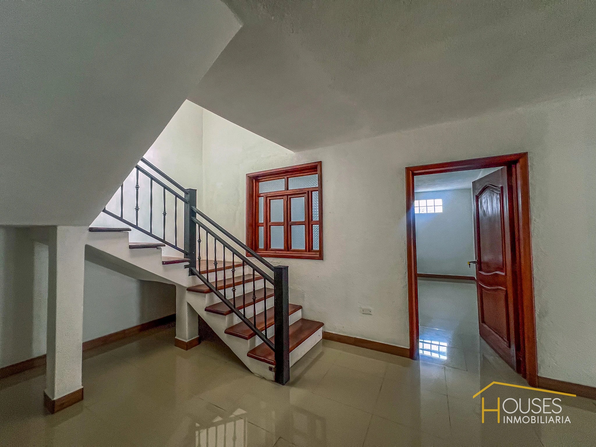 Rento Casa en San Pedro las Huertas, Antigua G. — Casa en Alquiler en San Pedro Las Huertas, Antigua, Sacatepéquez — foto 6 de 14