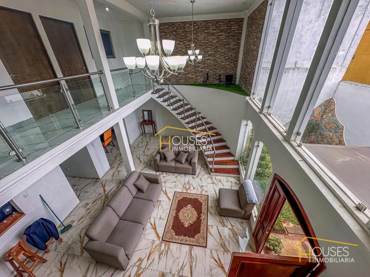 Vendo Casa en Residencial Vistas de Florencia, Santa Lucía Milpas Altas — Casa en Venta en Santa Lucía Milpas Altas, Sacatepéquez — foto 5 de 10