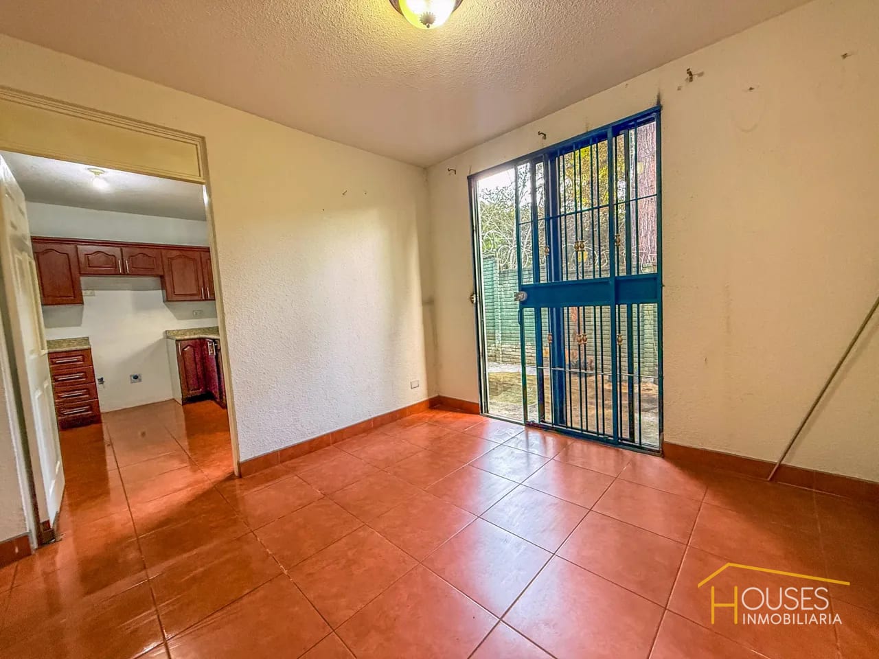 Rento Casa en Condominio San Telmo, San Lucas Sacatepéquez — Casa en Alquiler en San Lucas Sacatepéquez, Sacatepéquez — foto 6 de 17