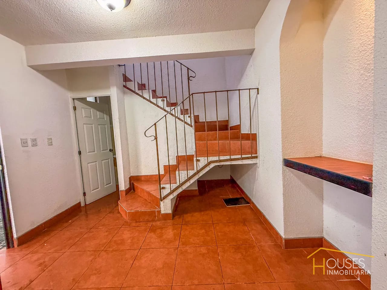 Rento Casa en Condominio San Telmo, San Lucas Sacatepéquez — Casa en Alquiler en San Lucas Sacatepéquez, Sacatepéquez — foto 9 de 17