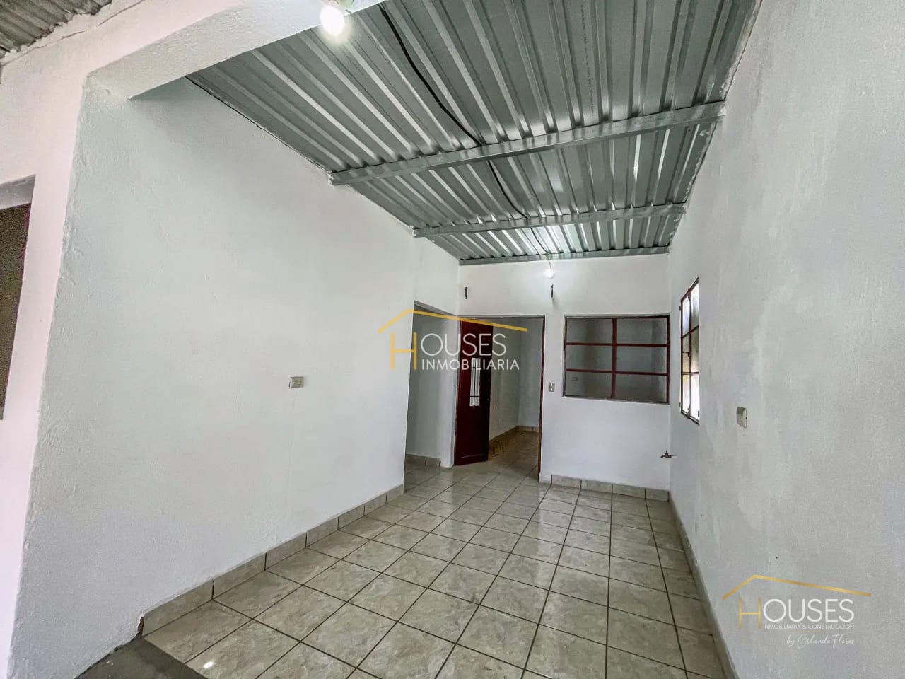 Vendo Casa en San Miguel Escobar, Ciudad Vieja - Image 2