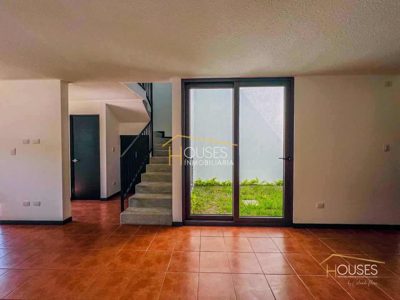 Se Renta Casa en Condominio Casa Cardenal - Image 1