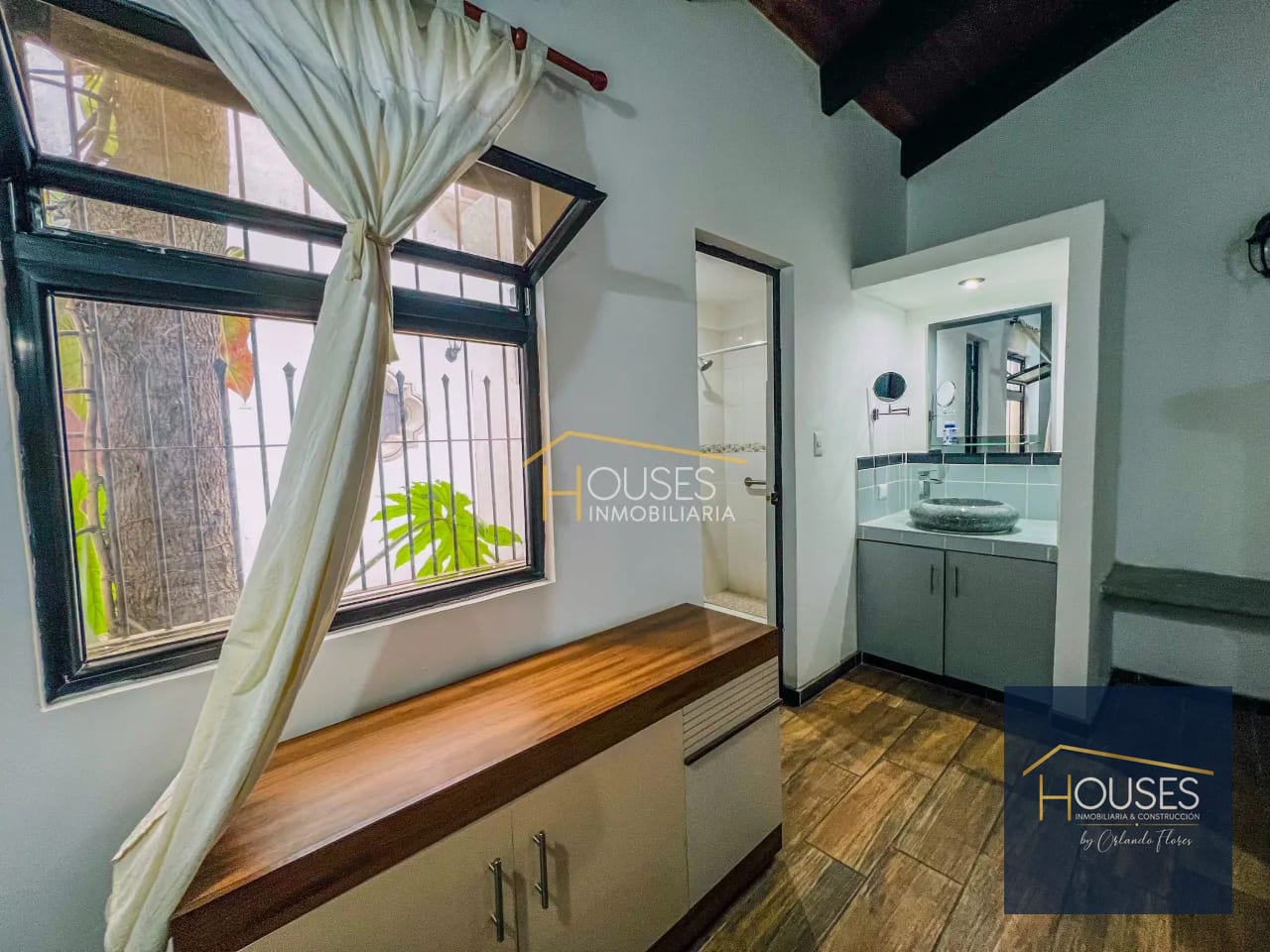 Rento Loft en San Pedro las Huertas, Antigua Guatemala - Image 3
