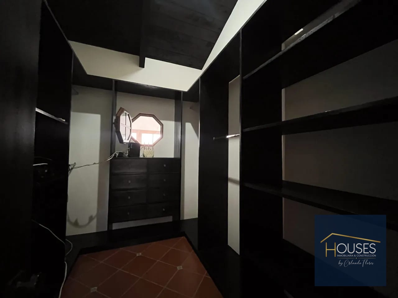 Casa en Renta Dentro de Residencial | Antigua Guatemala — Casa en Alquiler en El Monasterio, Antigua, Sacatepéquez — foto 11 de 16