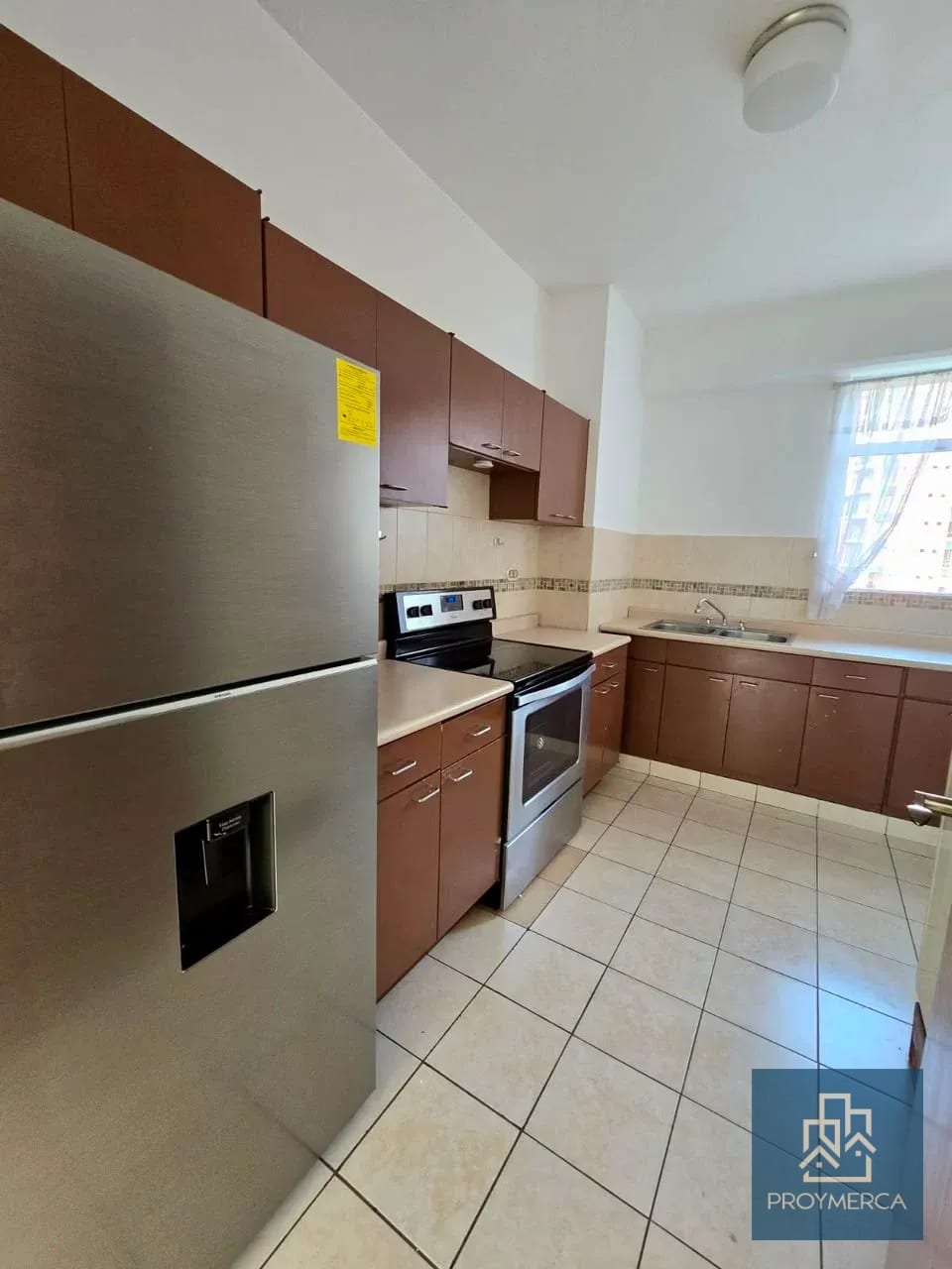 Apartamento en alquiler, Edificio Convista, Zona 15, San Lázaro — Apartamento en Alquiler en Zona 15, Guatemala, Ciudad — foto 2 de 10