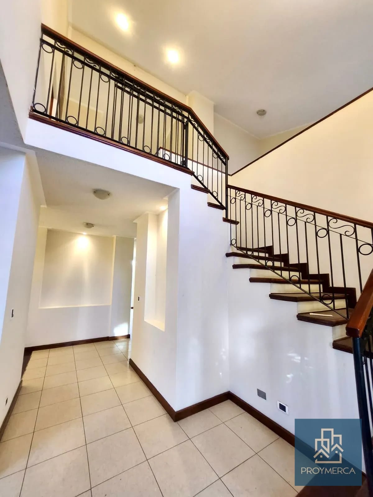 Casa en venta, Residencial Villas de Jacarandas de Cáyalá, Zona 16 — Apartamento en Venta en Zona 16, Guatemala, Ciudad — foto 12 de 12