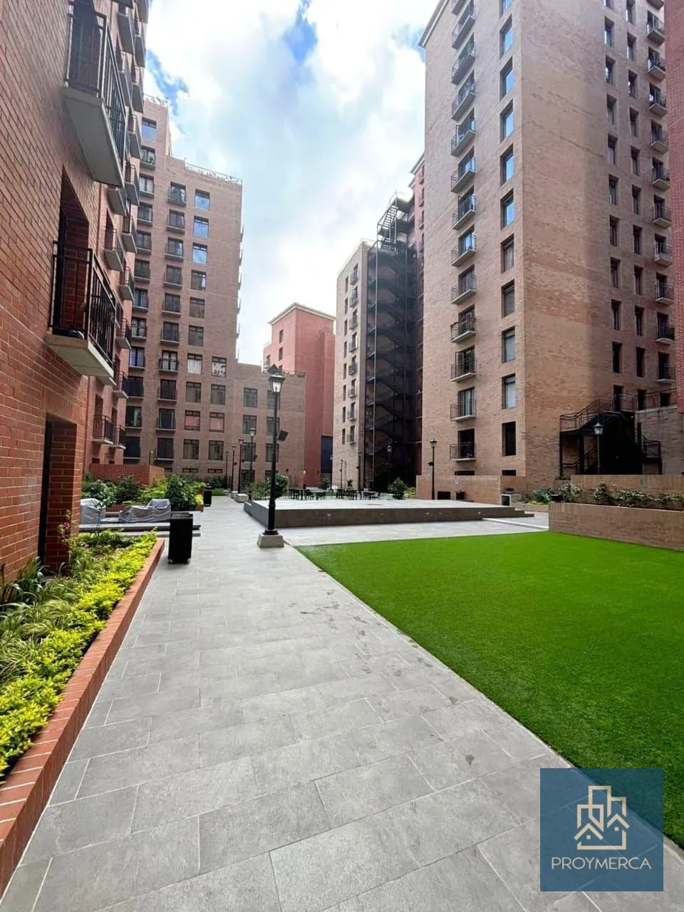 Apartamento en alquiler, Edificio Céntrico, Zona 5 — Apartamento en Alquiler en Céntrico, Zona 5, Guatemala, Ciudad — foto 1 de 11