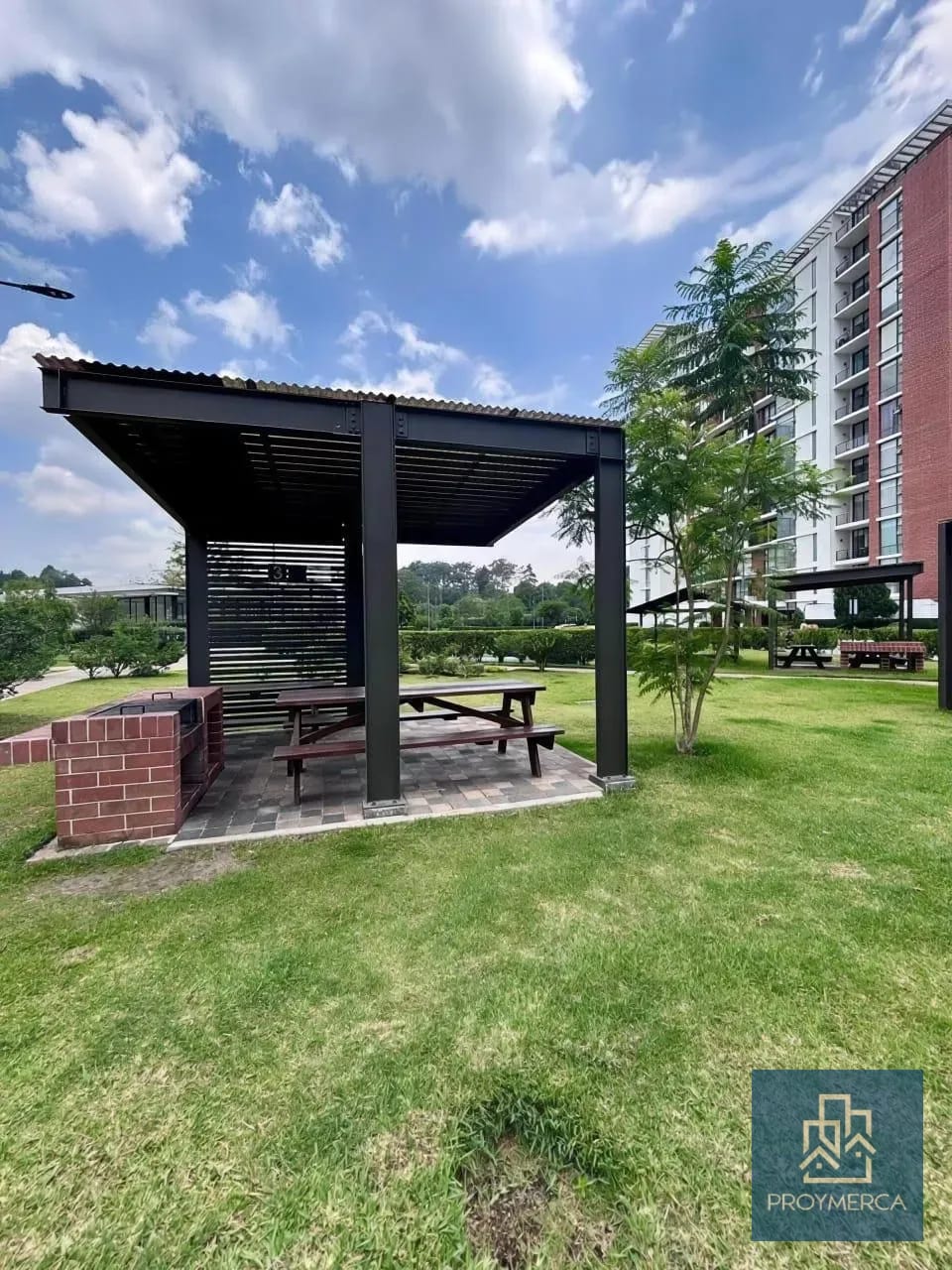 Apartamento en alquiler, Edificio San Isidro 20/21, Zona 16 — Apartamento en Alquiler en San Isidro 20/21, Zona 16, Guatemala, Ciudad — foto 12 de 12