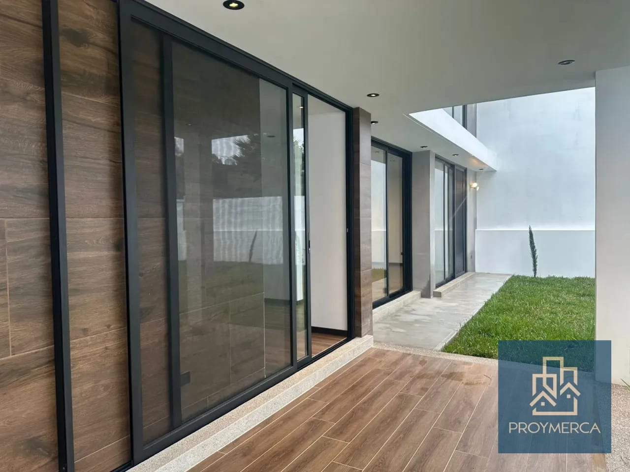 Casa en alquiler, Jardines de San Isidro, Zona 16 — Casa en Alquiler en Jardines de San Isidro, Zona 16, Guatemala, Ciudad — foto 6 de 15