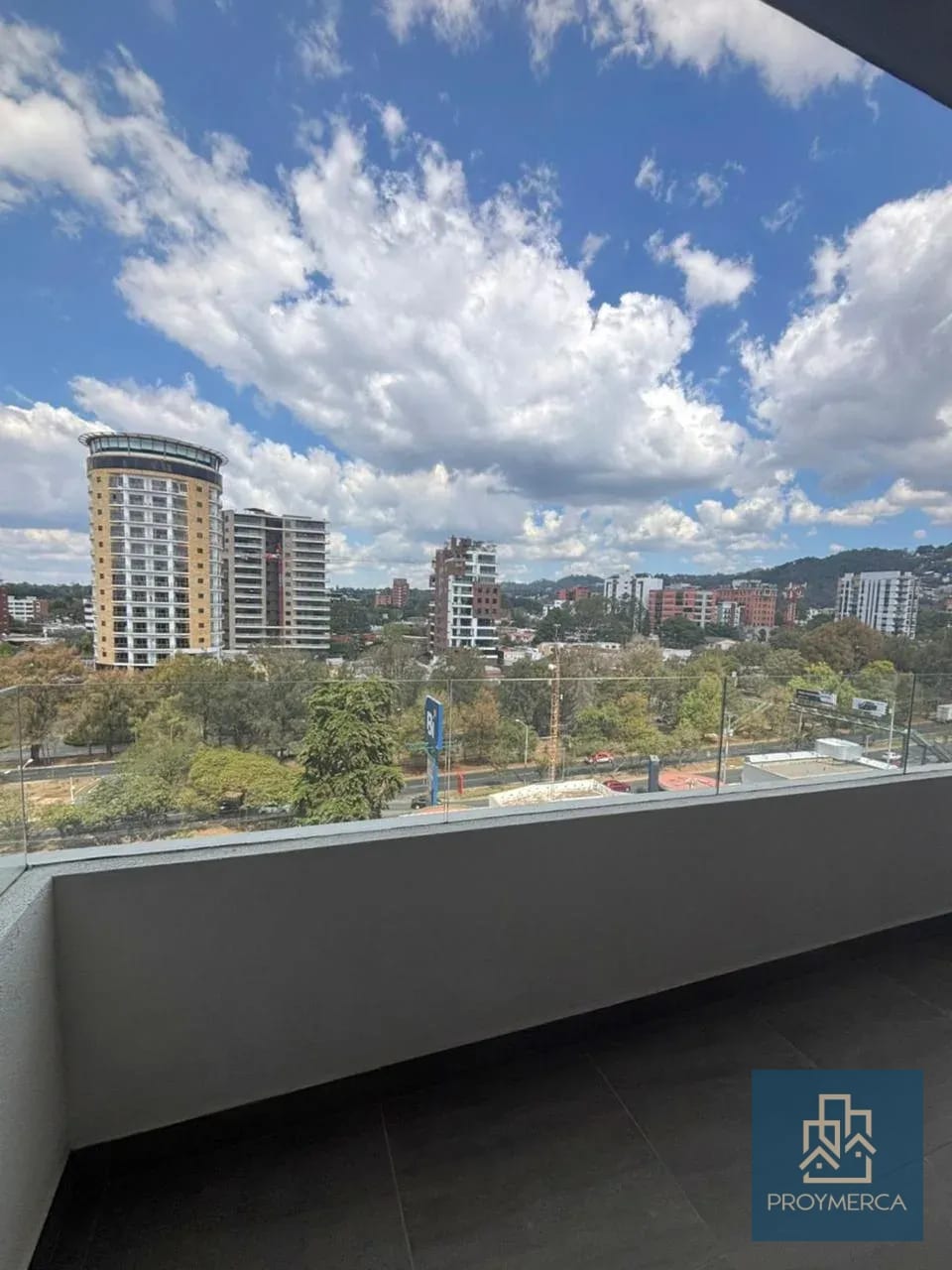 Apartamento en alquiler, Edificio Alena , Zona 15 VH II - Image 5
