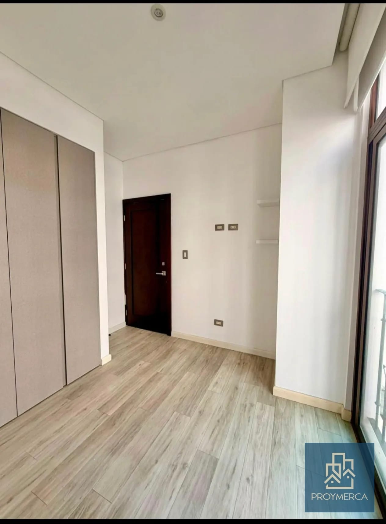 Apartamento en Alquiler Lirios de Cayalà zona 16 — Apartamento en Alquiler en Zona 16, Guatemala, Ciudad — foto 10 de 11