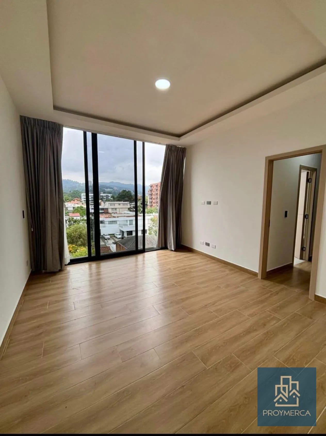 Amplio Apartamento en alquiler zona 15 — Apartamento en Alquiler en Zona 15, Guatemala, Ciudad — foto 10 de 12