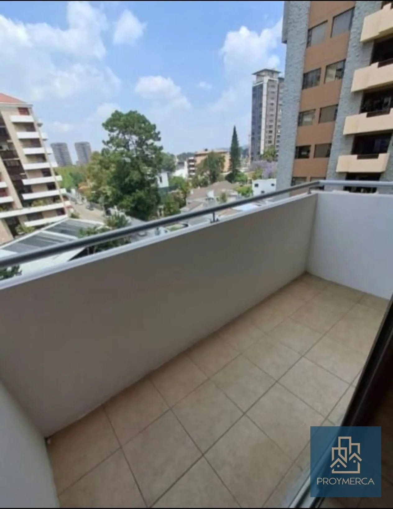 Apartamento Amueblado en Alquiler zona 10 — Apartamento en Alquiler en Zona 10, Guatemala, Ciudad — foto 1 de 8