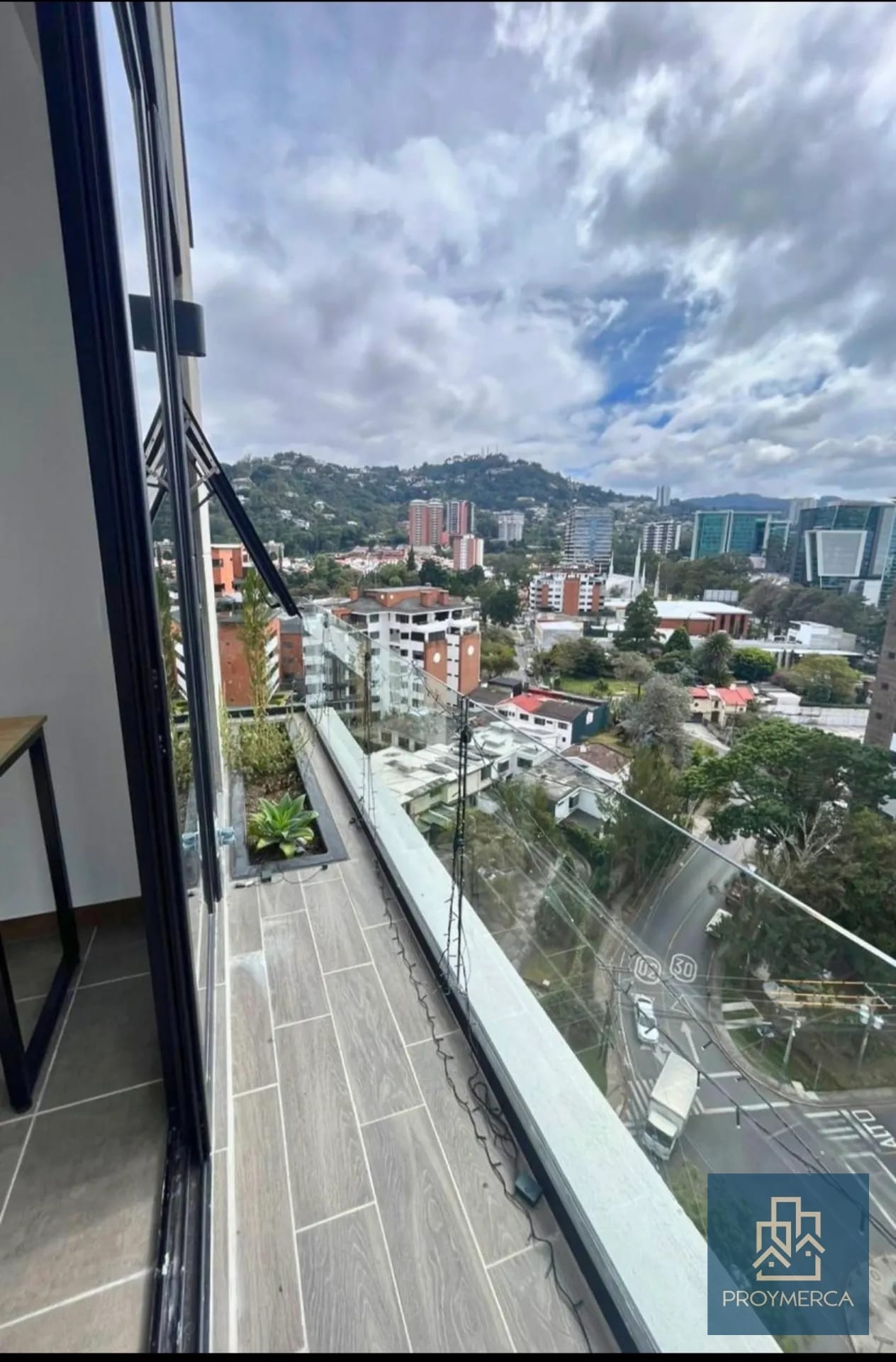 Apartamento en Venta zona 15 VHI — Apartamento en Venta en Quince Esquina, Zona 15, Guatemala, Ciudad — foto 2 de 7