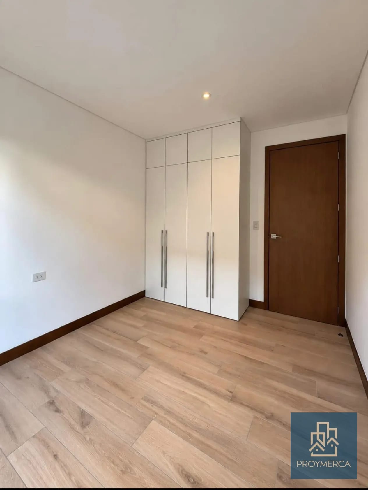 Apartamento en Alquiler para estrenar zona 10 — Apartamento en Alquiler en Zona 10, Guatemala, Ciudad — foto 10 de 12