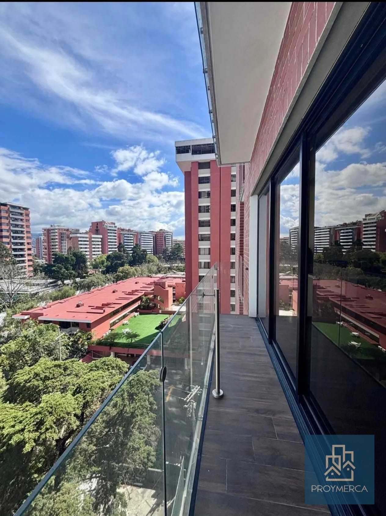 Apartamento Amueblado en Alquiler zona 10 — Apartamento en Alquiler en Casa Clara, Zona 10, Guatemala, Ciudad — foto 1 de 11