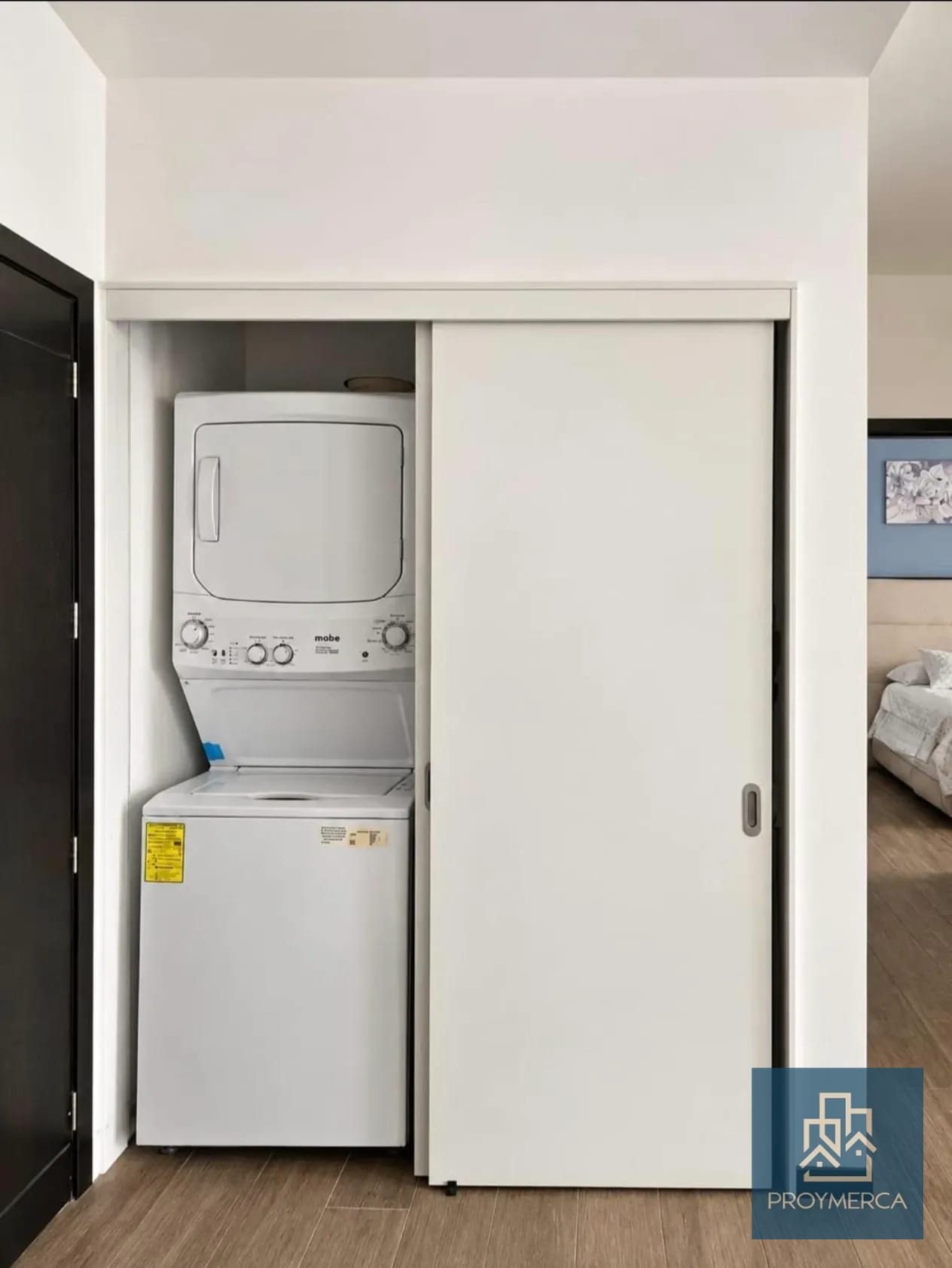 Apartamento Amueblado en Alquiler zona 10 — Apartamento en Alquiler en Diagoseis, Zona 10, Guatemala, Ciudad — foto 12 de 14