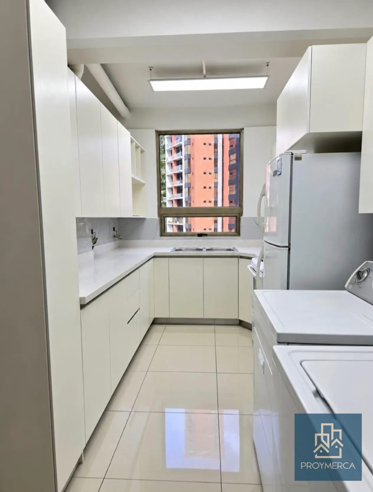 Amplio Apartamento en Alquiler zona 15 — Apartamento en Alquiler en Zona 15, Guatemala, Ciudad — foto 4 de 8