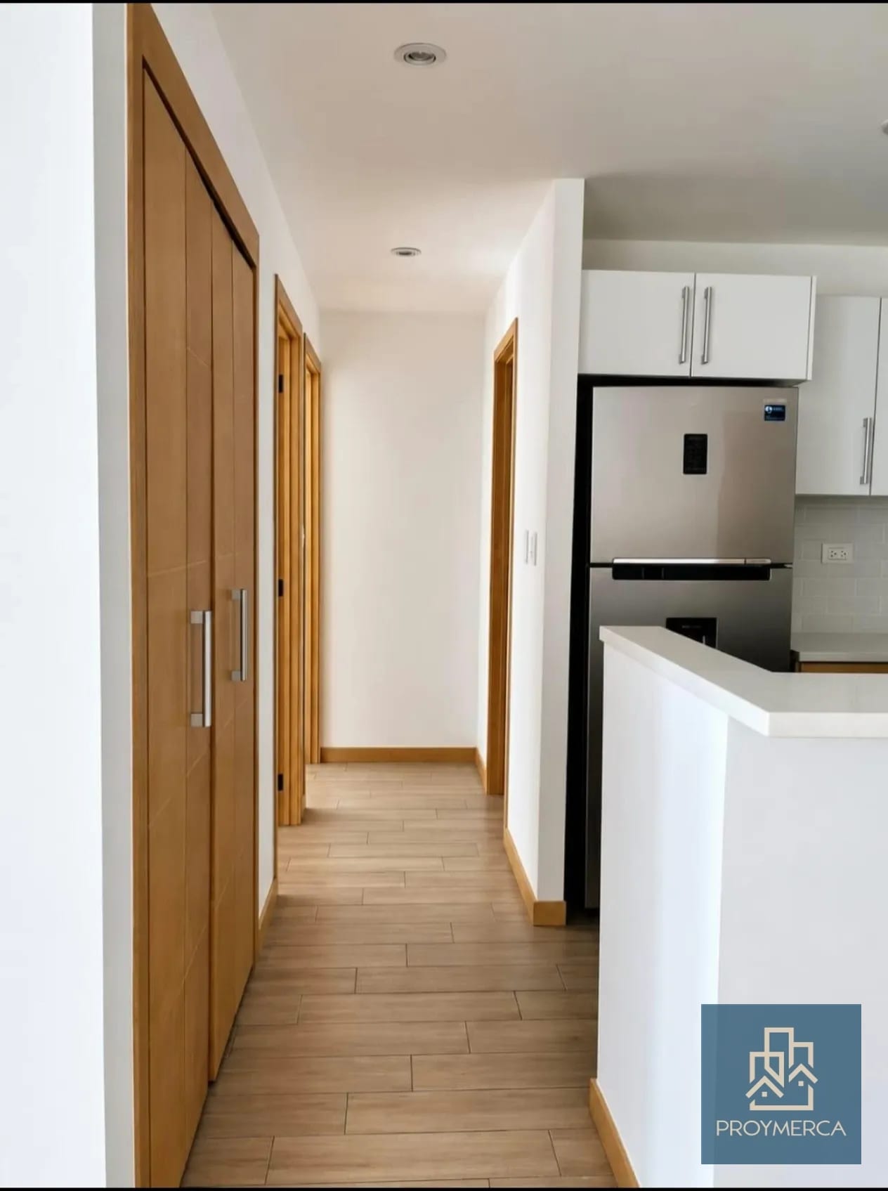 Apartamento en Alquiler zona 10 — Apartamento en Alquiler en Zona 10, Guatemala, Ciudad — foto 4 de 10