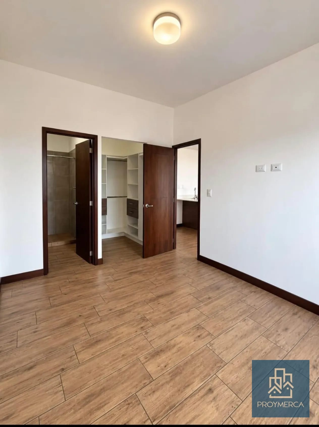 Apartamento en Alquiler zona 10 — Apartamento en Alquiler en Zona 10, Guatemala, Ciudad — foto 14 de 16