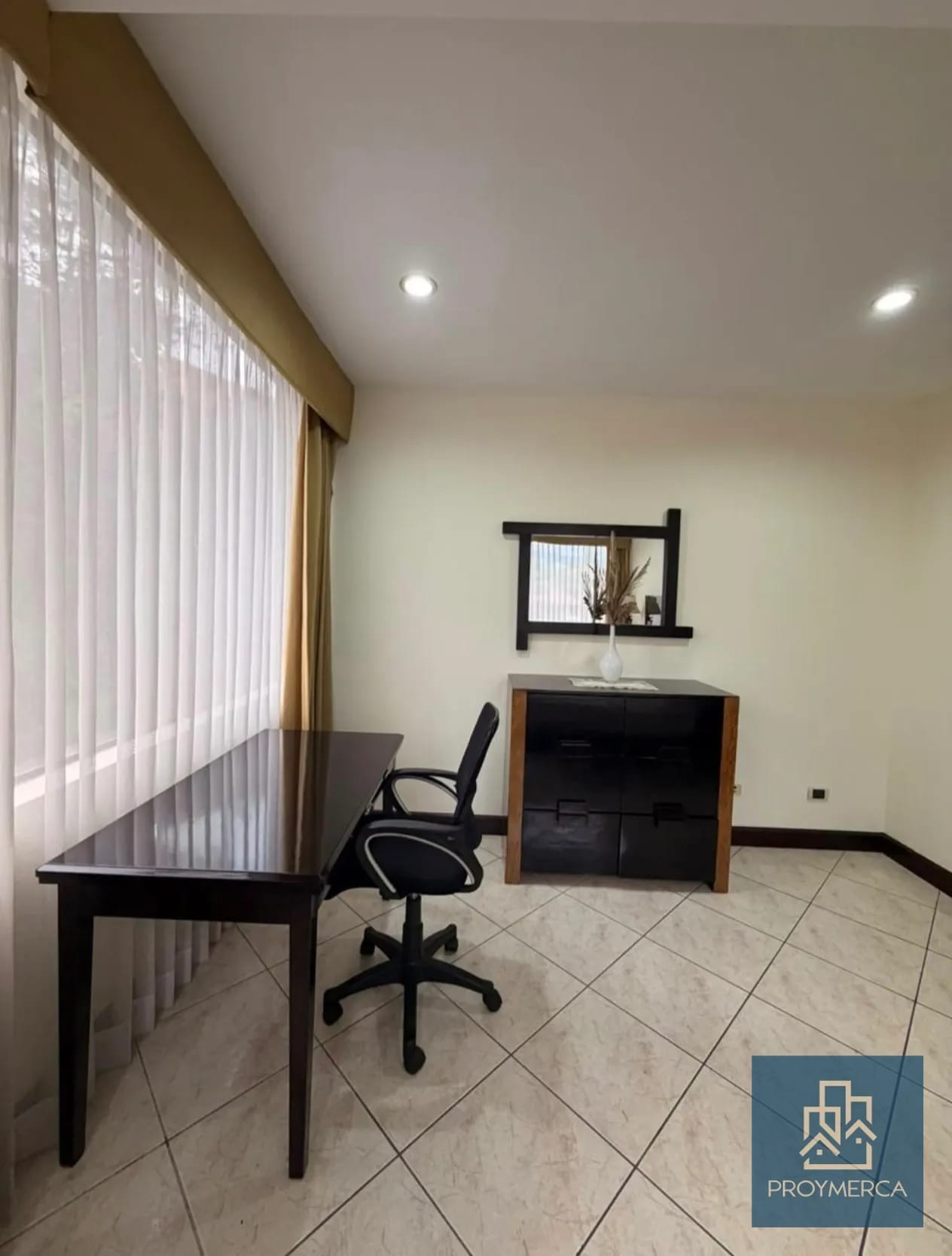 Apartamento Amueblado en Alquiler zona 10 — Apartamento en Alquiler en Zona 10, Guatemala, Ciudad — foto 9 de 14