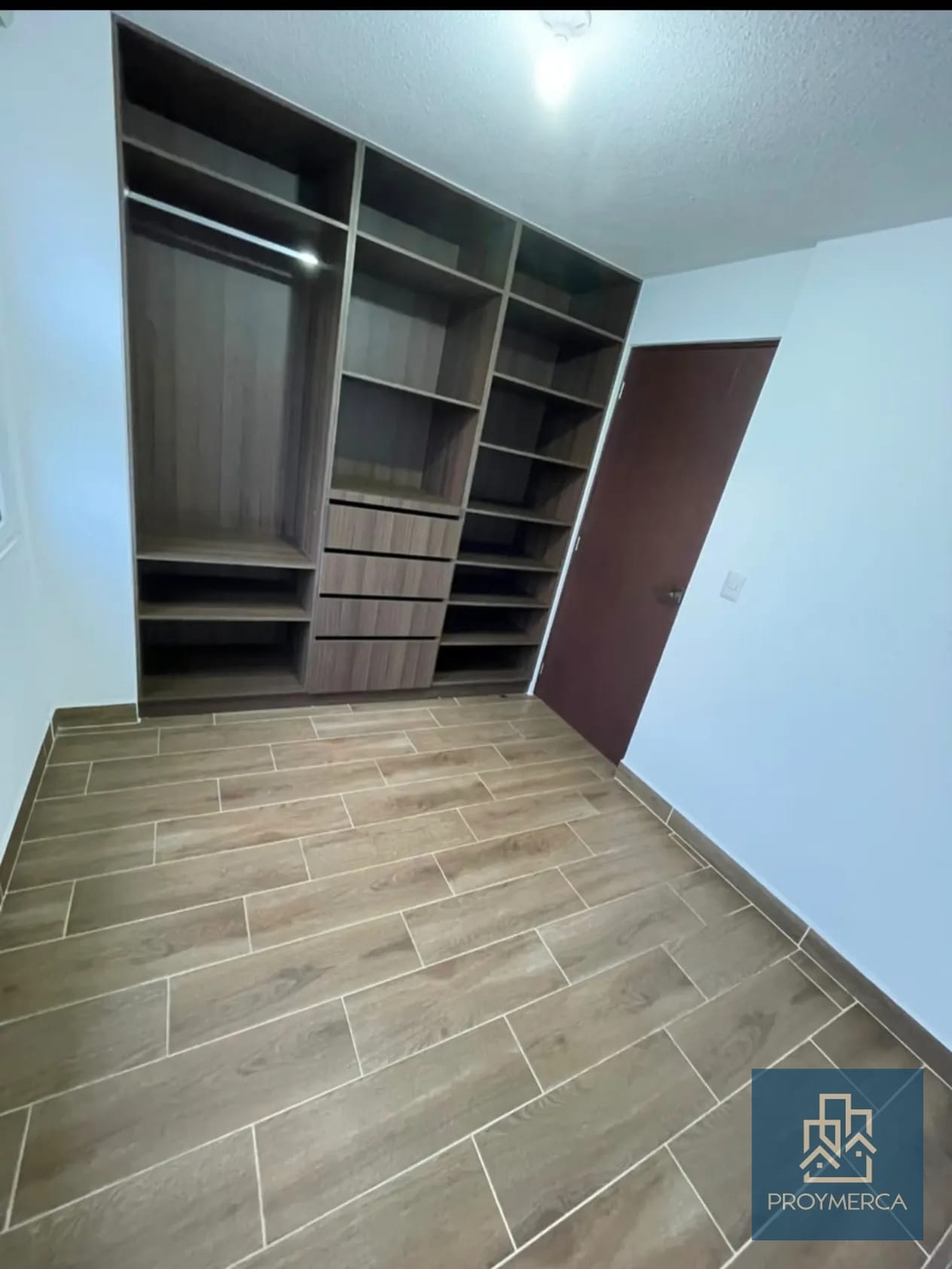 Bonito Apartamento en Alquiler zona 16 — Apartamento en Alquiler en Zona 16, Guatemala, Ciudad — foto 7 de 13