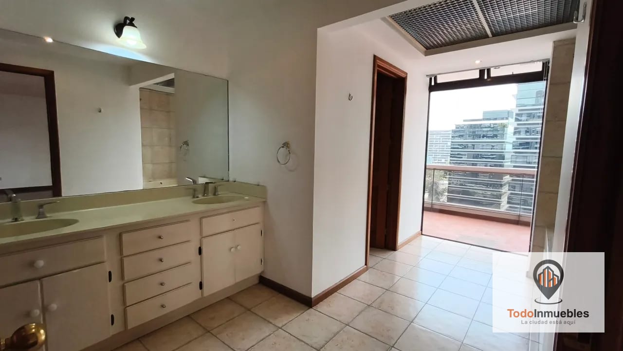 Apartamento en Renta en Tiffany z10 — Apartamento en Alquiler en Zona 10, Guatemala, Ciudad — foto 5 de 15