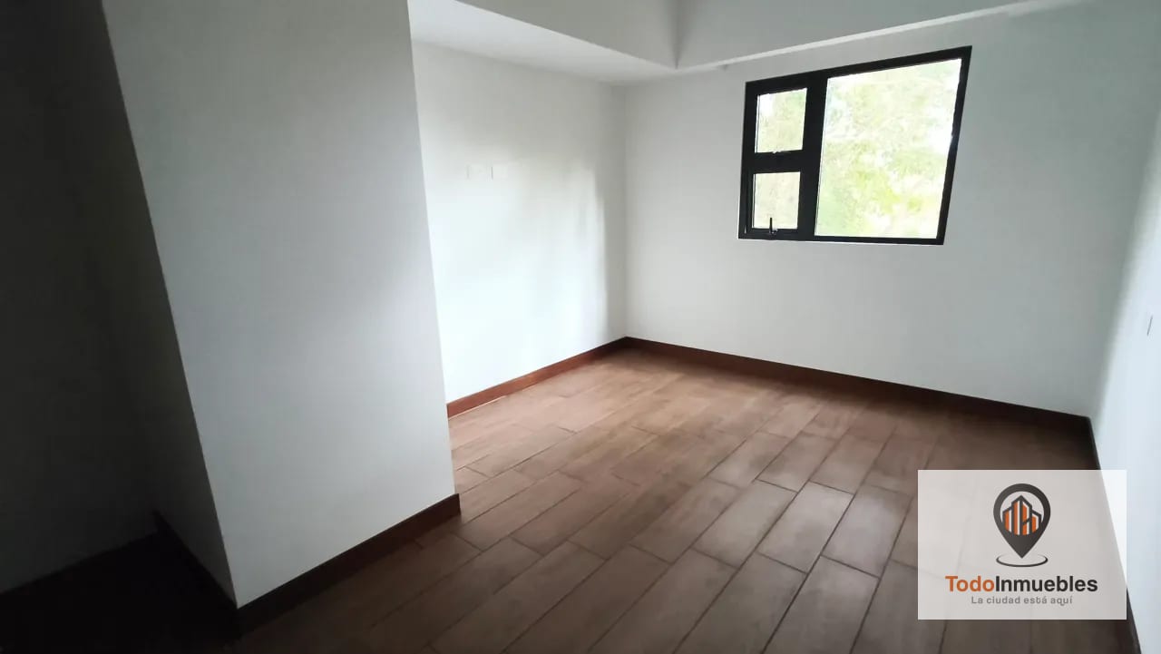 Apartamento en Renta en Casalini Los Arcos z10 — Apartamento en Alquiler en Casalini Los Arcos, Zona 10, Guatemala, Ciudad — foto 12 de 17