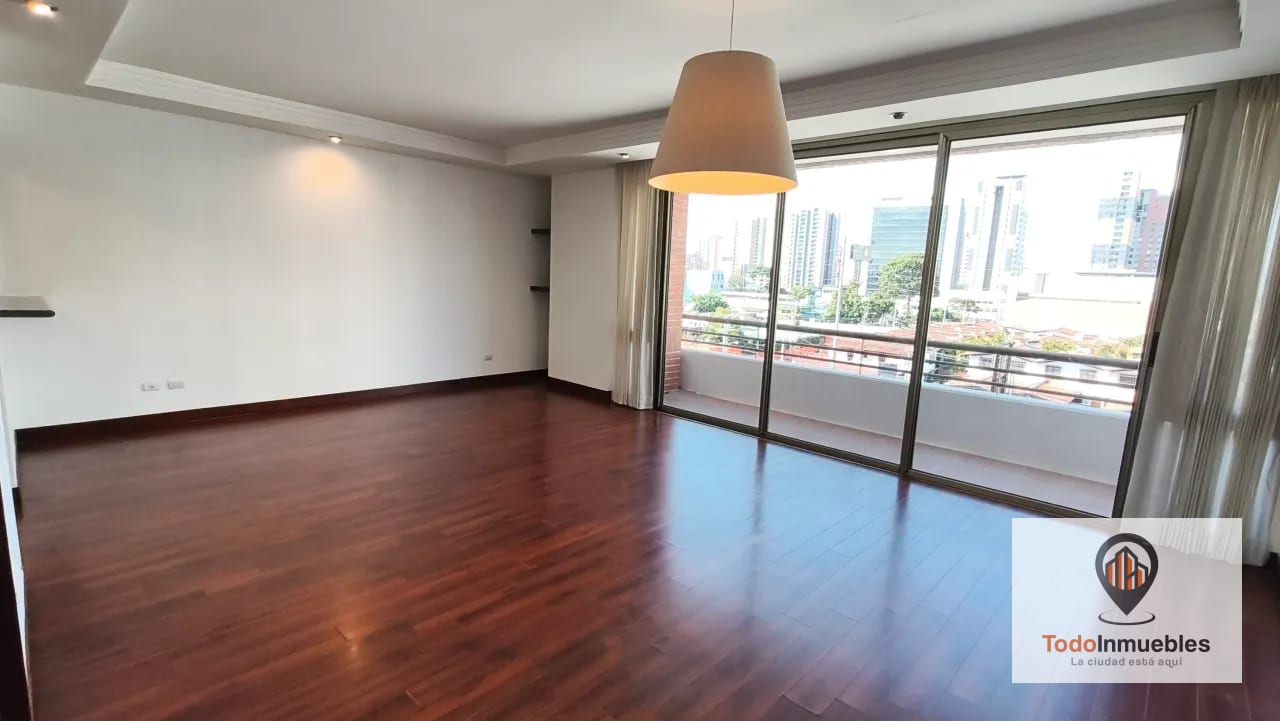 Apartamento en Renta en Jardines del Acueducto z10 — Apartamento en Alquiler en Jardines del Acueducto, Zona 10, Guatemala, Ciudad — foto 15 de 16