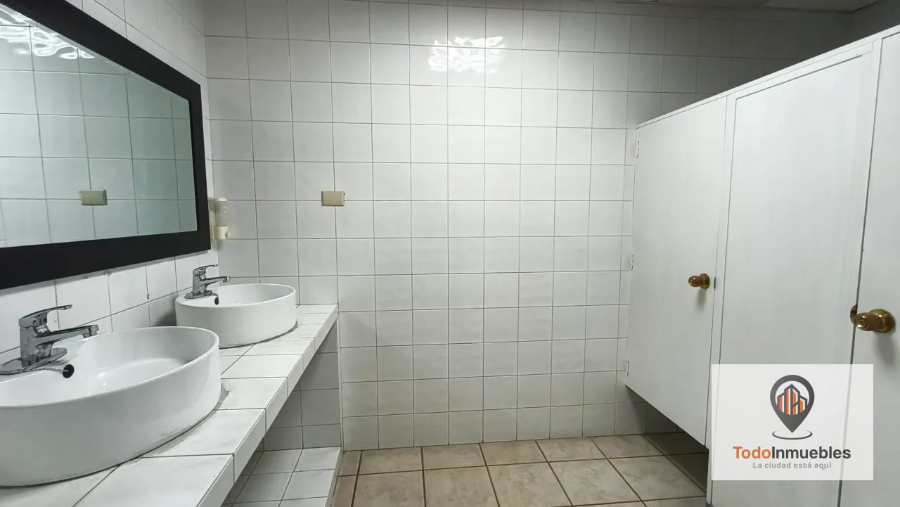 Edificio en Renta en z10 — Edificio en Alquiler en Zona 10, Guatemala, Ciudad — foto 12 de 17