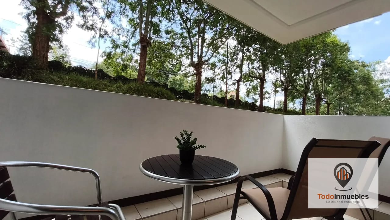 Apartamento en Renta en Villas de San Isidro z16 — Apartamento en Alquiler en Villas de San Isidro, Zona 16, Guatemala, Ciudad — foto 2 de 17