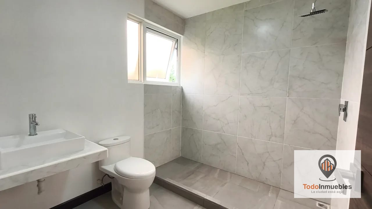 Casa nueva en Venta en km 20.7 Ruta a Fraijanes — Casa en Venta en Fraijanes, Carretera a El Salvador, Guatemala, Ciudad — foto 12 de 14