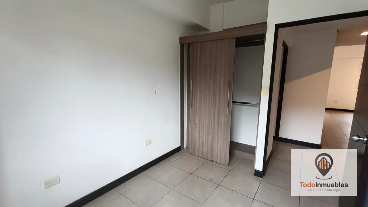 Apartamento en Renta en Hexa Cañada 16 — Apartamento en Alquiler en Hexa Cañada 16, Zona 16, Guatemala, Ciudad — foto 10 de 13