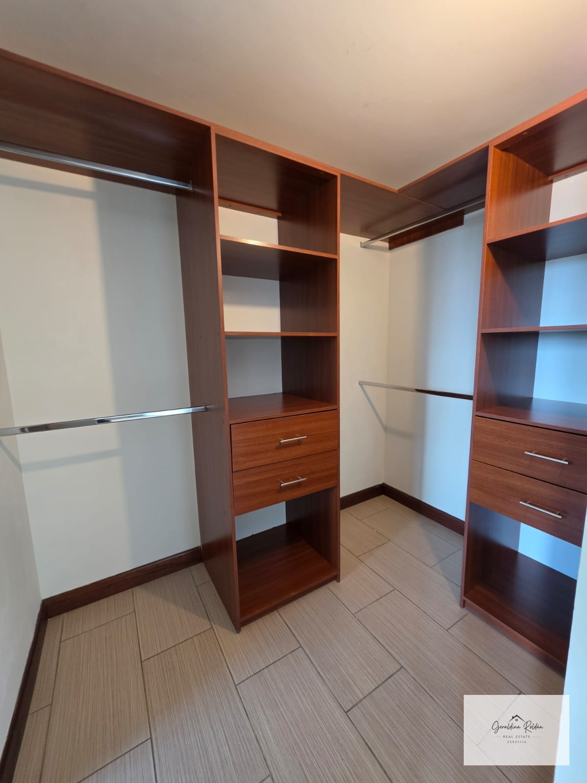 Z14 la Villa tres habitaciones en renta — Apartamento en Alquiler en Condado La Villa, Zona 14, Guatemala, Ciudad — foto 14 de 14