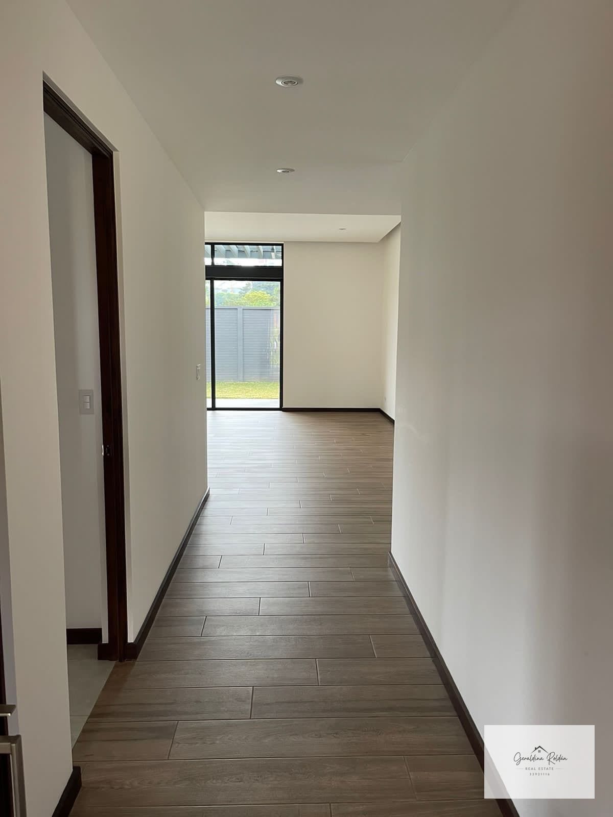 Casa en renta Las Dalias Condado Concepción km 15 — Casa en Alquiler en Condominio Dalias-Residencias Concepción., Carretera a El Salvador, Guatemala, Ciudad — foto 2 de 7