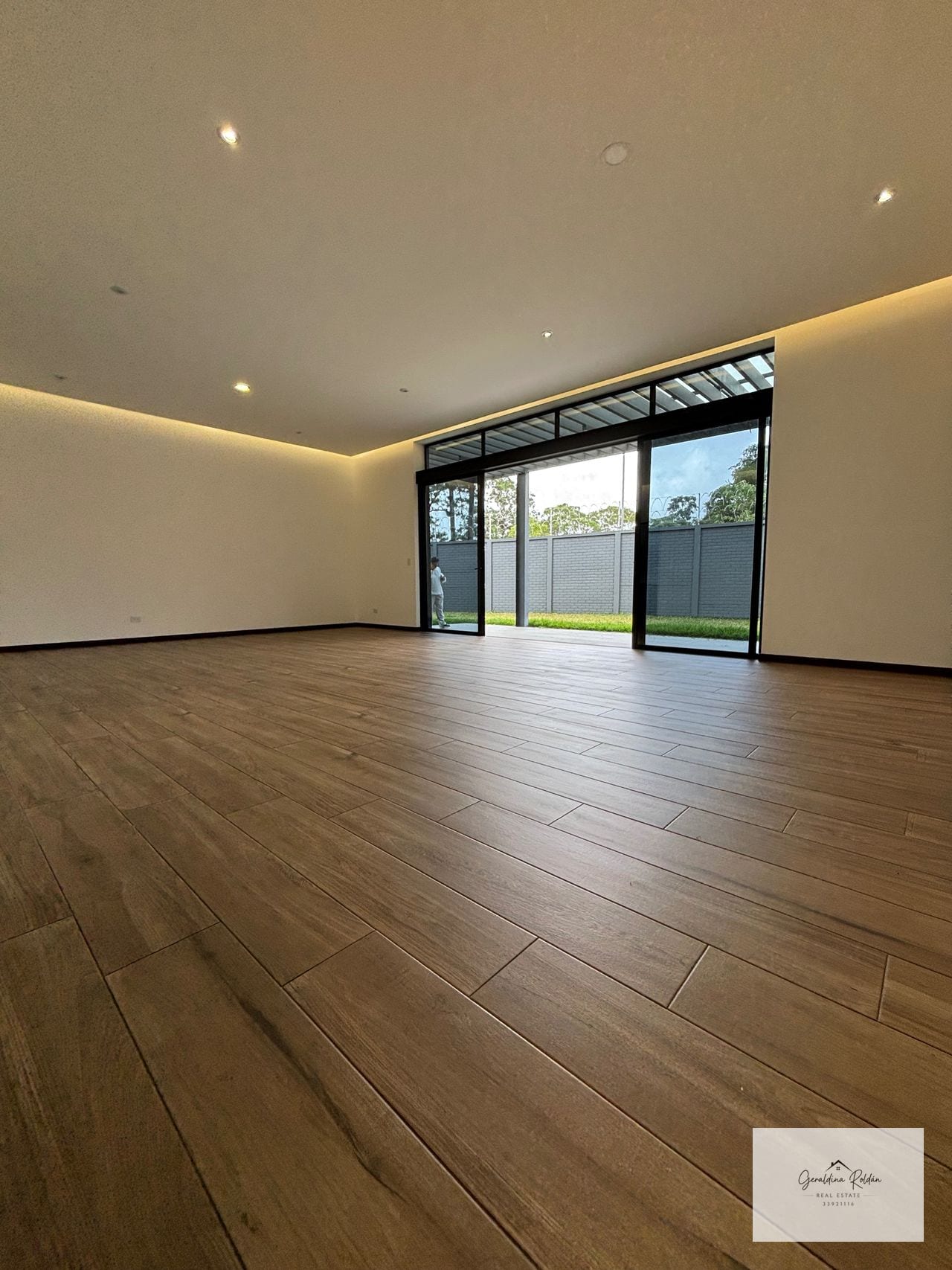 Casa en renta un nivel tres habitaciones Condado Concepción — Casa en Alquiler en Condominio Dalias-Residencias Concepción., Carretera a El Salvador, Guatemala, Ciudad — foto 10 de 12