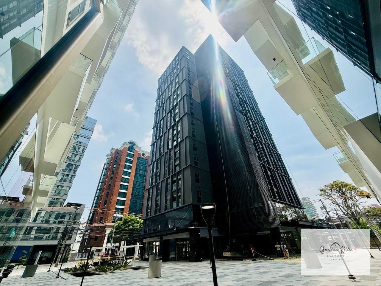 Atarah en venta nivel alto z 10 dos habitaciones — Apartamento en Venta en Atarah, Zona 10, Guatemala, Ciudad — foto 1 de 12
