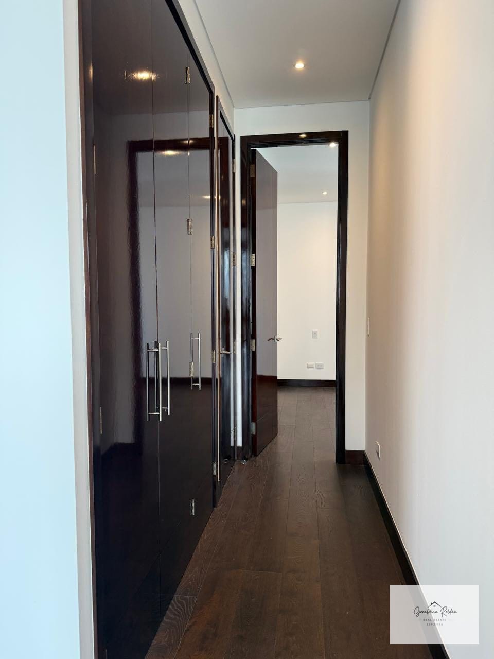En renta apartamento exclusivo en z 14 dos hab y cuarto de servicio — Apartamento en Alquiler en Echo, Zona 14, Guatemala, Ciudad — foto 8 de 8